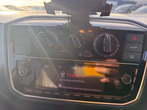 Volkswagen up! 1.0 Black Edition Euro 6 (s/s) 5dr - U79649