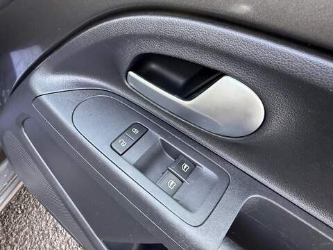 Volkswagen up! 1.0 Black Edition Euro 6 (s/s) 5dr - U79649