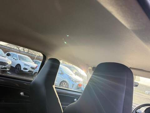 Volkswagen up! 1.0 Black Edition Euro 6 (s/s) 5dr - U79649