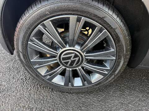 Volkswagen up! 1.0 Black Edition Euro 6 (s/s) 5dr - U79649