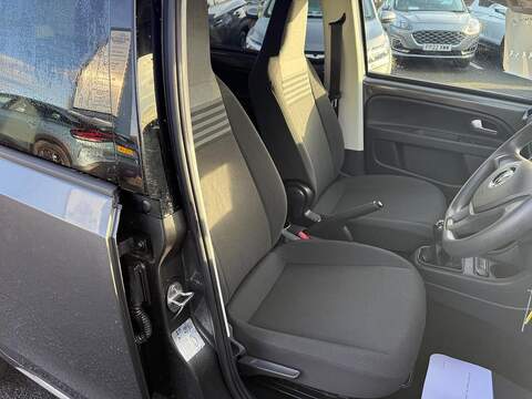 Volkswagen up! 1.0 Black Edition Euro 6 (s/s) 5dr - U79649