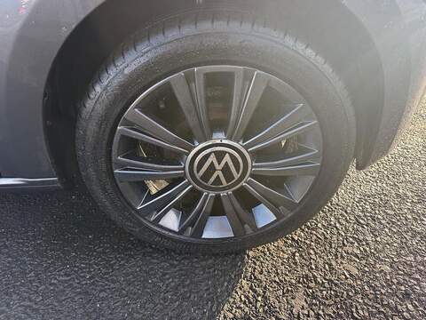 Volkswagen up! 1.0 Black Edition Euro 6 (s/s) 5dr - U79649