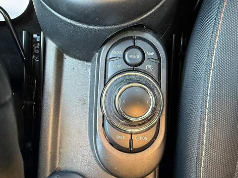 MINI Hatch 1.5 Cooper Classic Steptronic Euro 6 (s/s) 3dr - U79653