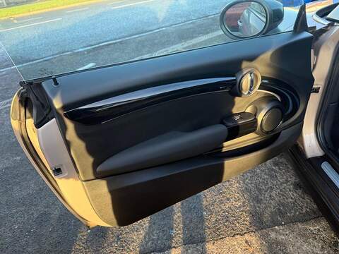 MINI Hatch 1.5 Cooper Classic Steptronic Euro 6 (s/s) 3dr - U79653