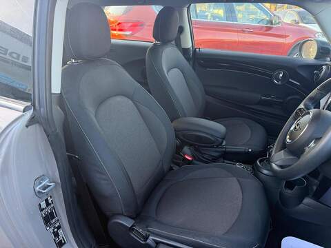 MINI Hatch 1.5 Cooper Classic Steptronic Euro 6 (s/s) 3dr - U79653