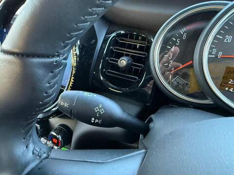 MINI Hatch 1.5 Cooper Classic Steptronic Euro 6 (s/s) 3dr - U79653