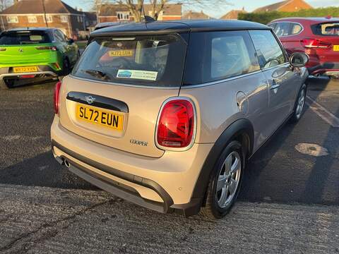 MINI Hatch 1.5 Cooper Classic Steptronic Euro 6 (s/s) 3dr - U79653