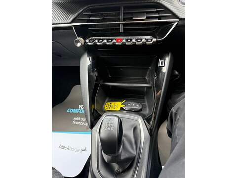 Peugeot 208 1.2 PureTech Active Premium + Euro 6 (s/s) 5dr - U79656