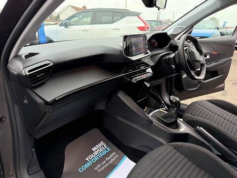 Peugeot 208 1.2 PureTech Active Premium + Euro 6 (s/s) 5dr - U79656