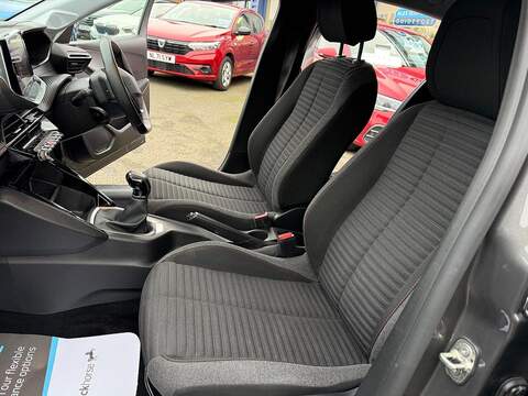 Peugeot 208 1.2 PureTech Active Premium + Euro 6 (s/s) 5dr - U79656