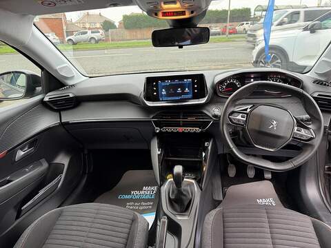 Peugeot 208 1.2 PureTech Active Premium + Euro 6 (s/s) 5dr - U79656