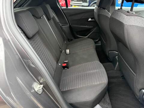 Peugeot 208 1.2 PureTech Active Premium + Euro 6 (s/s) 5dr - U79656