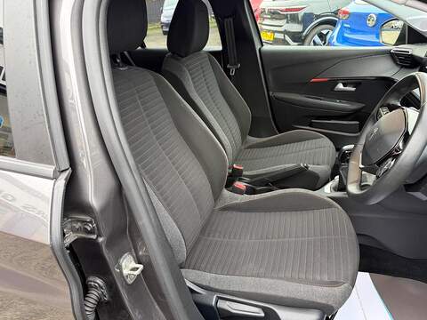 Peugeot 208 1.2 PureTech Active Premium + Euro 6 (s/s) 5dr - U79656