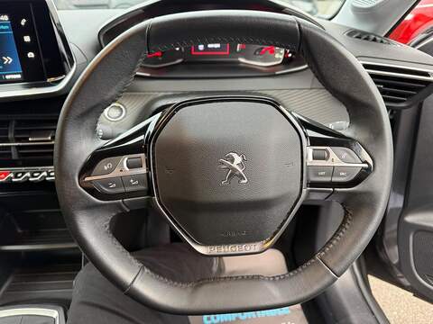 Peugeot 208 1.2 PureTech Active Premium + Euro 6 (s/s) 5dr - U79656