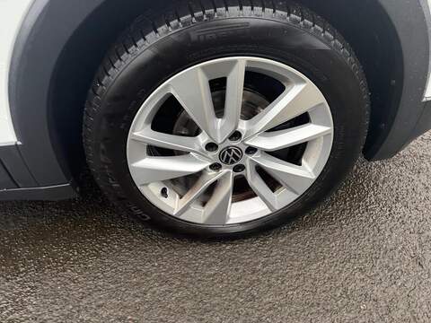 Volkswagen T-Cross 1.0 TSI SE SUV 5dr Petrol Manual Euro 6 (s/s) (110 ps) - U79659