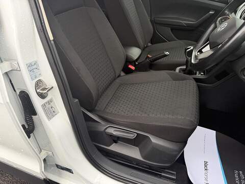 Volkswagen T-Cross 1.0 TSI SE SUV 5dr Petrol Manual Euro 6 (s/s) (110 ps) - U79659