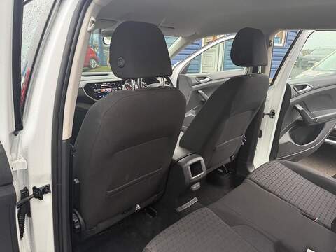 Volkswagen T-Cross 1.0 TSI SE SUV 5dr Petrol Manual Euro 6 (s/s) (110 ps) - U79659