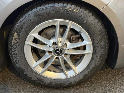 Mercedes-Benz A Class 1.3 A180 SE Hatchback 5dr Petrol Manual Euro 6 (s/s) (136 ps) - U79668