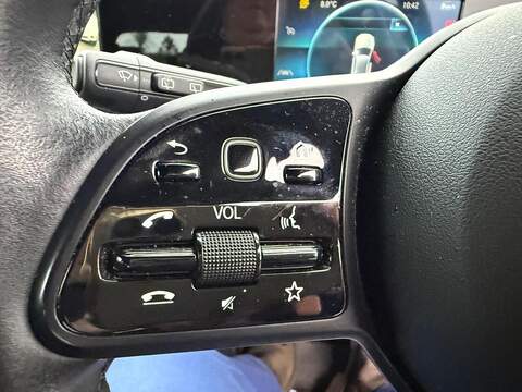 Mercedes-Benz A Class 1.3 A180 SE Hatchback 5dr Petrol Manual Euro 6 (s/s) (136 ps) - U79668