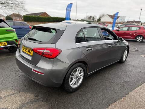 Mercedes-Benz A Class 1.3 A180 SE Hatchback 5dr Petrol Manual Euro 6 (s/s) (136 ps) - U79668