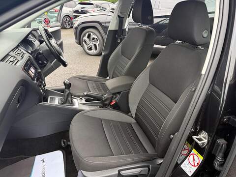 Skoda Octavia 1.6 TDI SE Technology Estate 5dr Diesel Manual Euro 6 (s/s) (115 ps) - U79670