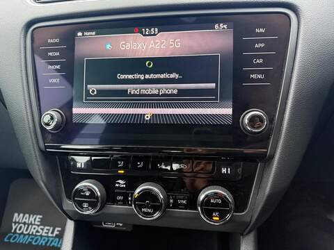 Skoda Octavia 1.6 TDI SE Technology Estate 5dr Diesel Manual Euro 6 (s/s) (115 ps) - U79670