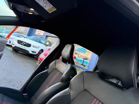 Renault Clio 1.0 TCe RS Line Hatchback 5dr Petrol Manual Euro 6 (s/s) (100 ps) - U79673