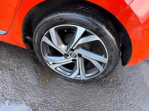 Renault Clio 1.0 TCe RS Line Hatchback 5dr Petrol Manual Euro 6 (s/s) (100 ps) - U79673