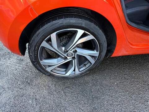 Renault Clio 1.0 TCe RS Line Hatchback 5dr Petrol Manual Euro 6 (s/s) (100 ps) - U79673