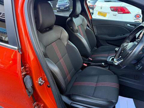 Renault Clio 1.0 TCe RS Line Hatchback 5dr Petrol Manual Euro 6 (s/s) (100 ps) - U79673