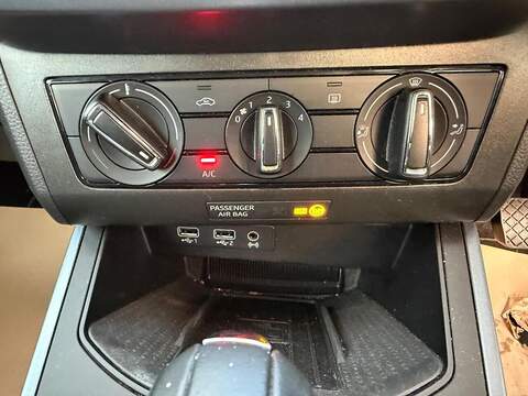 SEAT Arona 1.0 TSI GPF SE Technology SUV 5dr Petrol DSG Euro 6 (s/s) (115 ps) - U79679