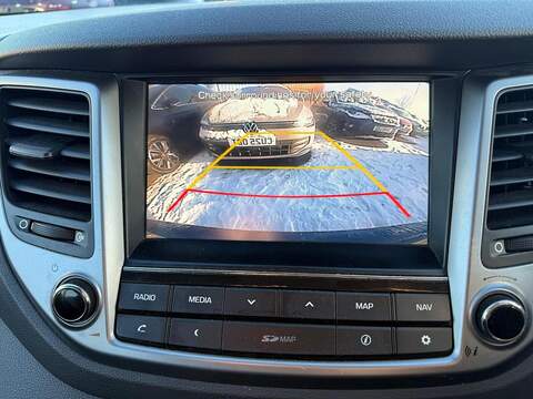 Hyundai TUCSON 2.0 CRDi SE Nav SUV 5dr Diesel Auto 4WD Euro 6 (185 ps) - U79685