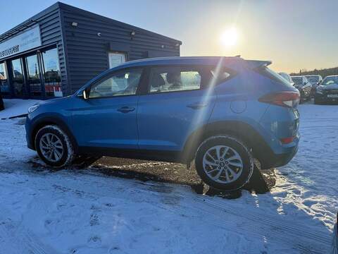 Hyundai TUCSON 2.0 CRDi SE Nav SUV 5dr Diesel Auto 4WD Euro 6 (185 ps) - U79685