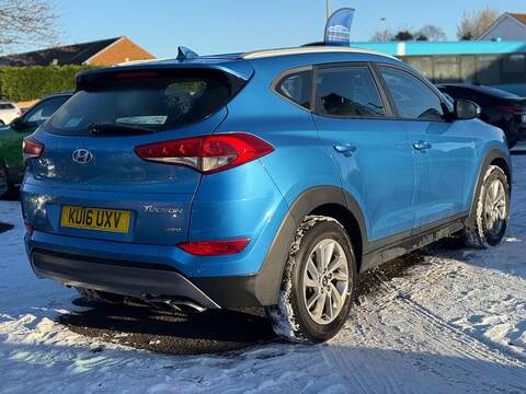 Hyundai TUCSON 2.0 CRDi SE Nav SUV 5dr Diesel Auto 4WD Euro 6 (185 ps) - U79685