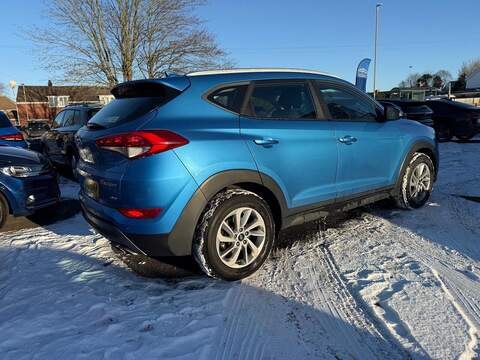 Hyundai TUCSON 2.0 CRDi SE Nav SUV 5dr Diesel Auto 4WD Euro 6 (185 ps) - U79685