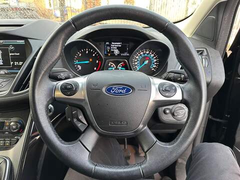 Ford Kuga 2.0 TDCi Titanium AWD Euro 6 (s/s) 5dr - U79689