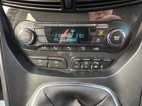 Ford Kuga 2.0 TDCi Titanium AWD Euro 6 (s/s) 5dr - U79689