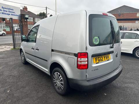 Volkswagen Caddy 1.6 TDI BlueMotion Tech C20 Panel Van 4dr Diesel Manual L1 H1 (139 g/km, 74 bhp) - U79696