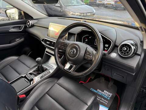 MG MG HS 1.5 T-GDI Excite SUV 5dr Petrol Manual Euro 6 (s/s) (162 ps) - U79698