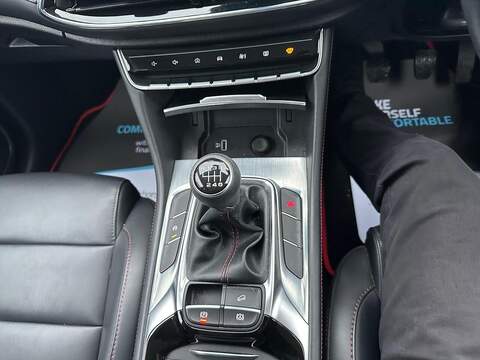 MG MG HS 1.5 T-GDI Excite SUV 5dr Petrol Manual Euro 6 (s/s) (162 ps) - U79698