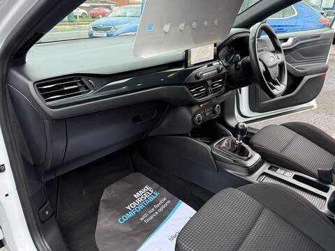 Ford Focus 1.5 EcoBlue ST-Line Hatchback 5dr Diesel Manual Euro 6 (s/s) (120 ps) - U79701