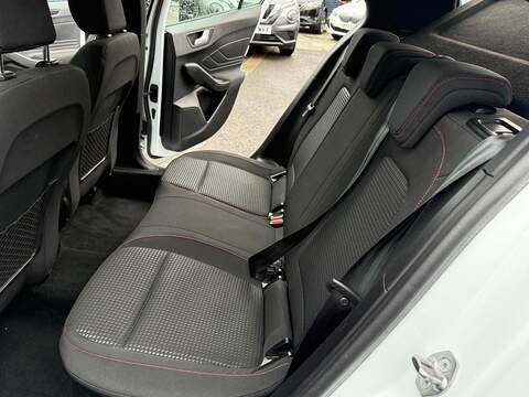 Ford Focus 1.5 EcoBlue ST-Line Hatchback 5dr Diesel Manual Euro 6 (s/s) (120 ps) - U79701