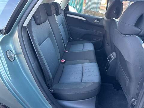 Citroen C4 1.6 HDi 16V VTR+ Hatchback 5dr Diesel Manual Euro 5 (90 ps) - U79704