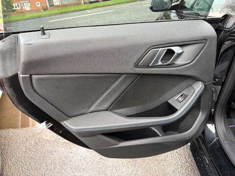 BMW 2 Series Gran Coupe 1.5 218i M Sport DCT Euro 6 (s/s) 4dr Saloon Automatic Petrol - U79705