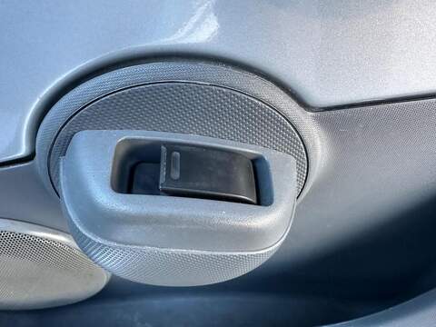 Toyota AYGO 1.0 VVT-i Platinum Hatchback 5dr Petrol Manual Euro 4 (67 bhp) - U79706