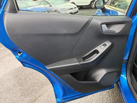 Ford Puma 1.0T EcoBoost MHEV ST-Line Euro 6 (s/s) 5dr - U79713