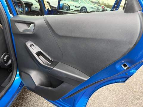 Ford Puma 1.0T EcoBoost MHEV ST-Line Euro 6 (s/s) 5dr - U79713