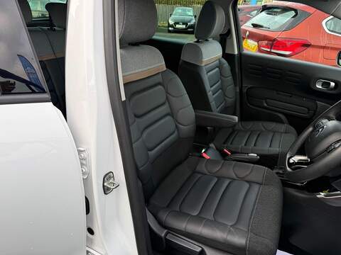 Citroen C3 Aircross 1.2 PureTech Shine Plus EAT6 Euro 6 (s/s) 5dr - U79715