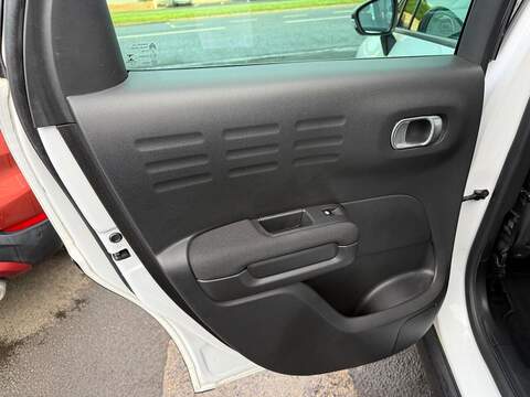 Citroen C3 Aircross 1.2 PureTech Shine Plus EAT6 Euro 6 (s/s) 5dr - U79715