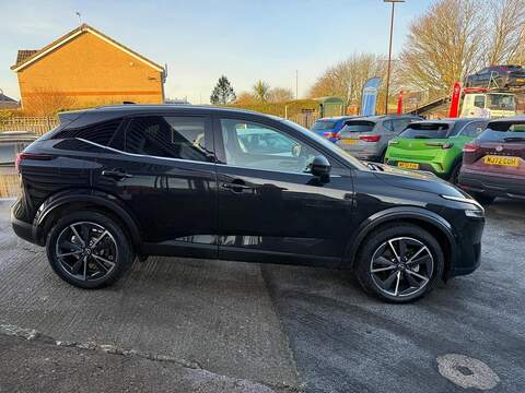 Nissan Qashqai 1.3 DIG-T MHEV Tekna XTRON Euro 6 (s/s) 5dr - U79716